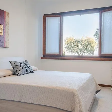 Vista - Italian Homing Apartment *