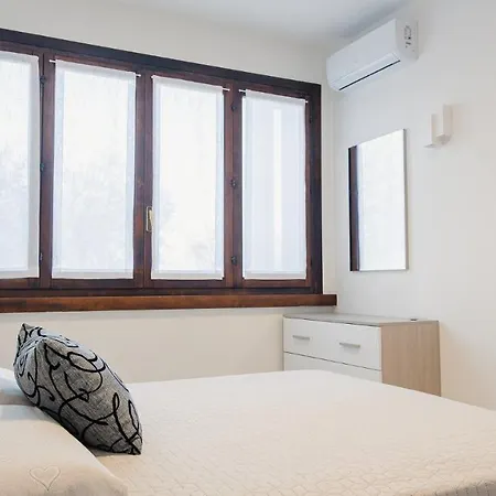 Apartment Vista - Italian Homing *