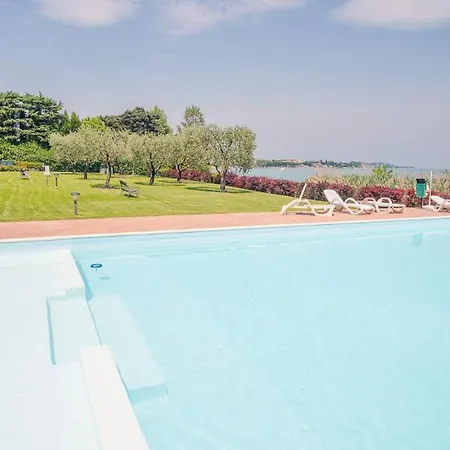 Vista - Italian Homing Apartment